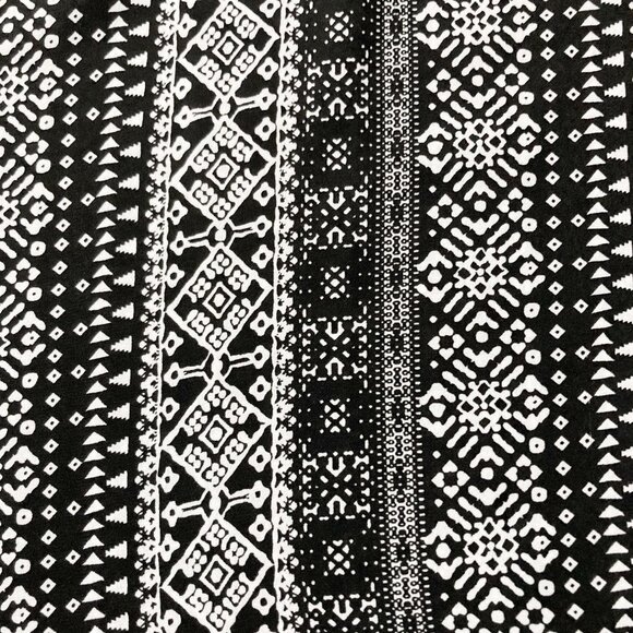 NORTHERN REFLECTIONS Black white sleeveless geometric tank top MEDIUM goth shirt - Picture 4 of 15